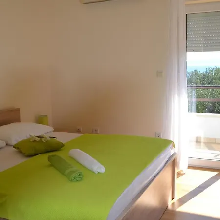 Suncana Sara Tučepi