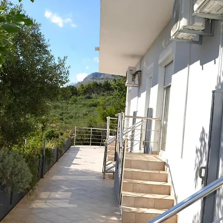 Guest house Suncana Sara